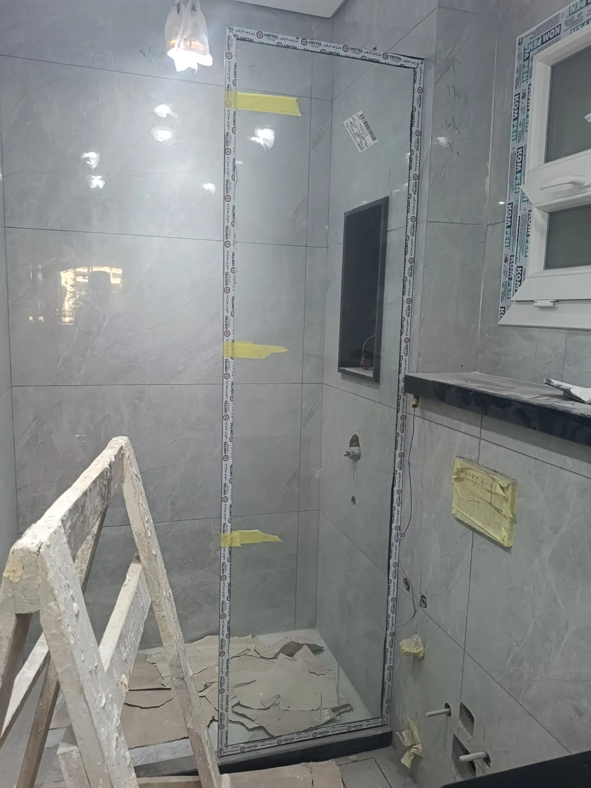 زجاج سيكوريت في دكرنس — من أعمال لمسة للزجاج