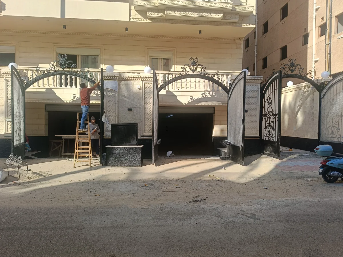 زجاج سيكوريت في الوراق — من أعمال لمسة للزجاج