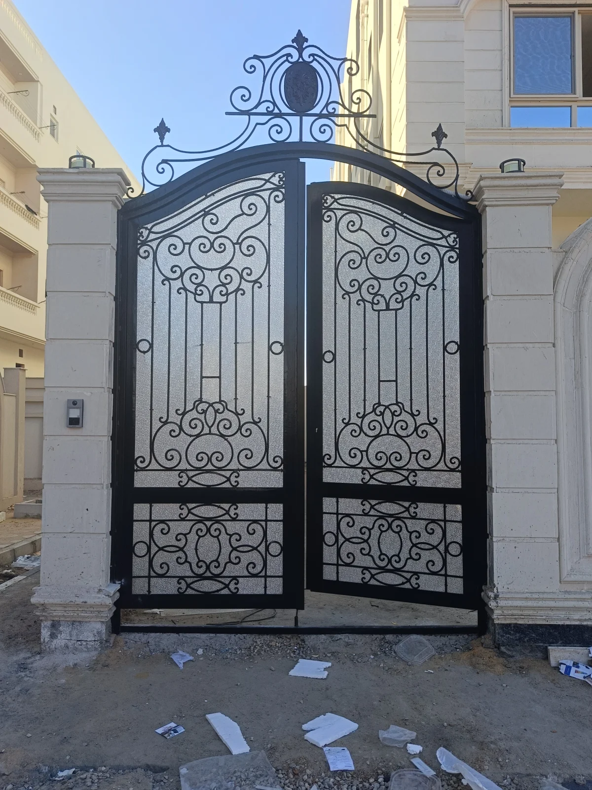 زجاج سيكوريت في حلوان — من أعمال لمسة للزجاج