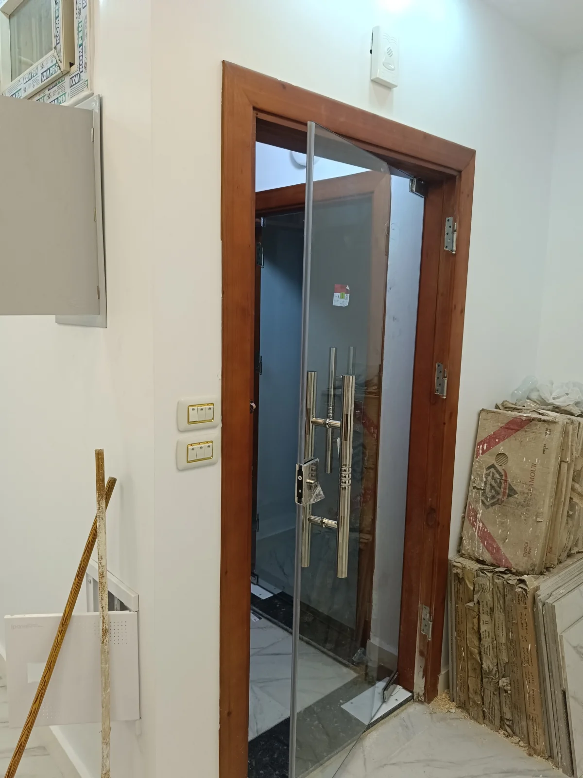 زجاج سيكوريت في فوه — من أعمال لمسة للزجاج