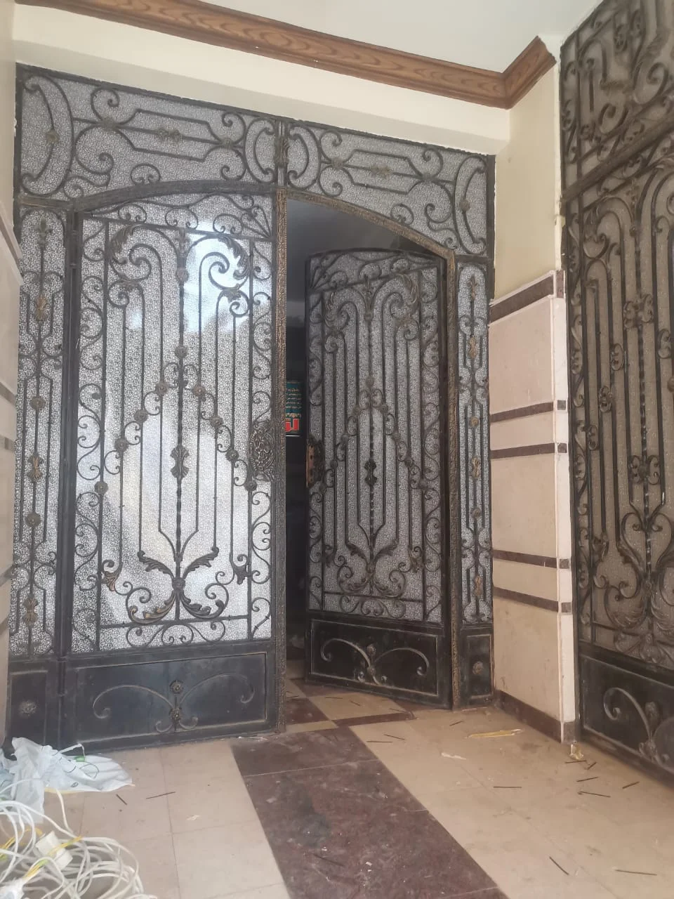 زجاج سيكوريت في طلخا — من أعمال لمسة للزجاج