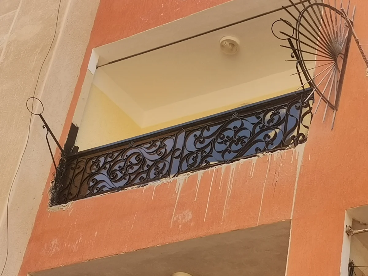 زجاج سيكوريت في بدر — من أعمال لمسة للزجاج