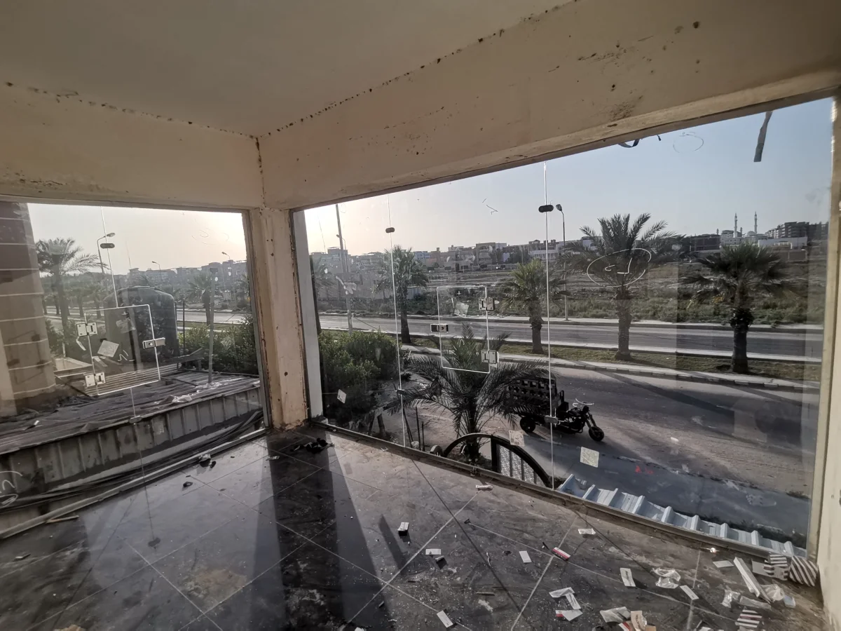 زجاج سيكوريت في الشرفة — من أعمال لمسة للزجاج