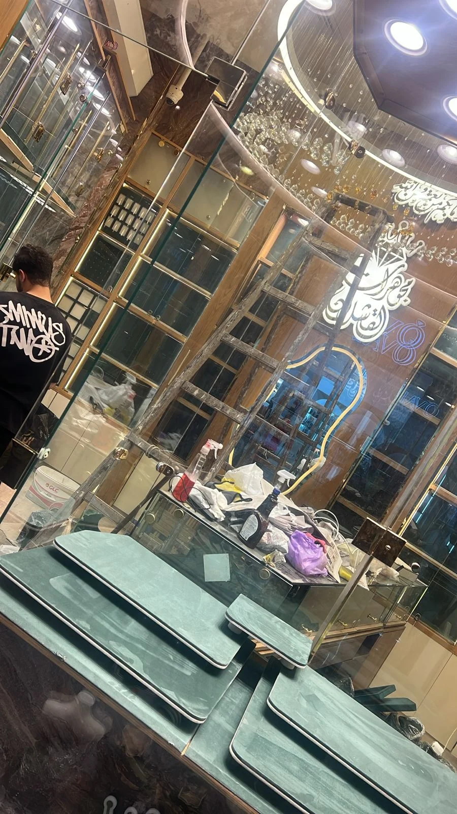 زجاج سيكوريت في القاهرة — من أعمال لمسة للزجاج